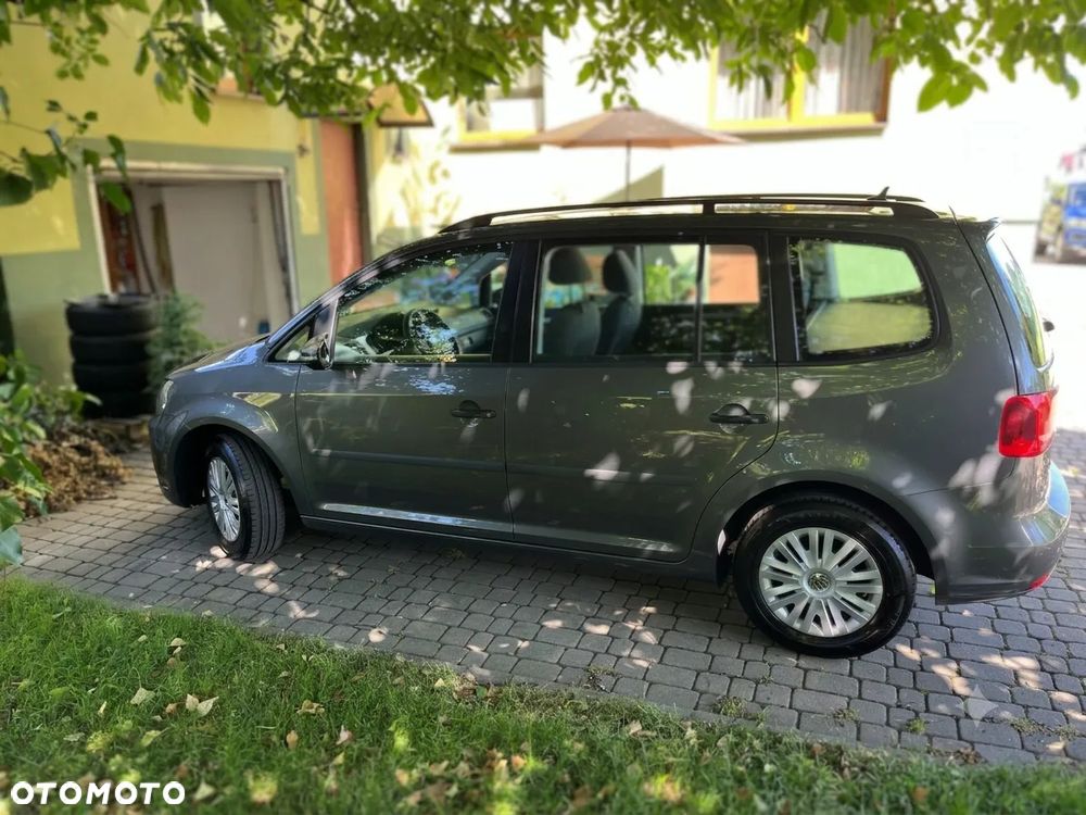 Volkswagen Touran 1.2 TSI BlueMot Trendline - 2