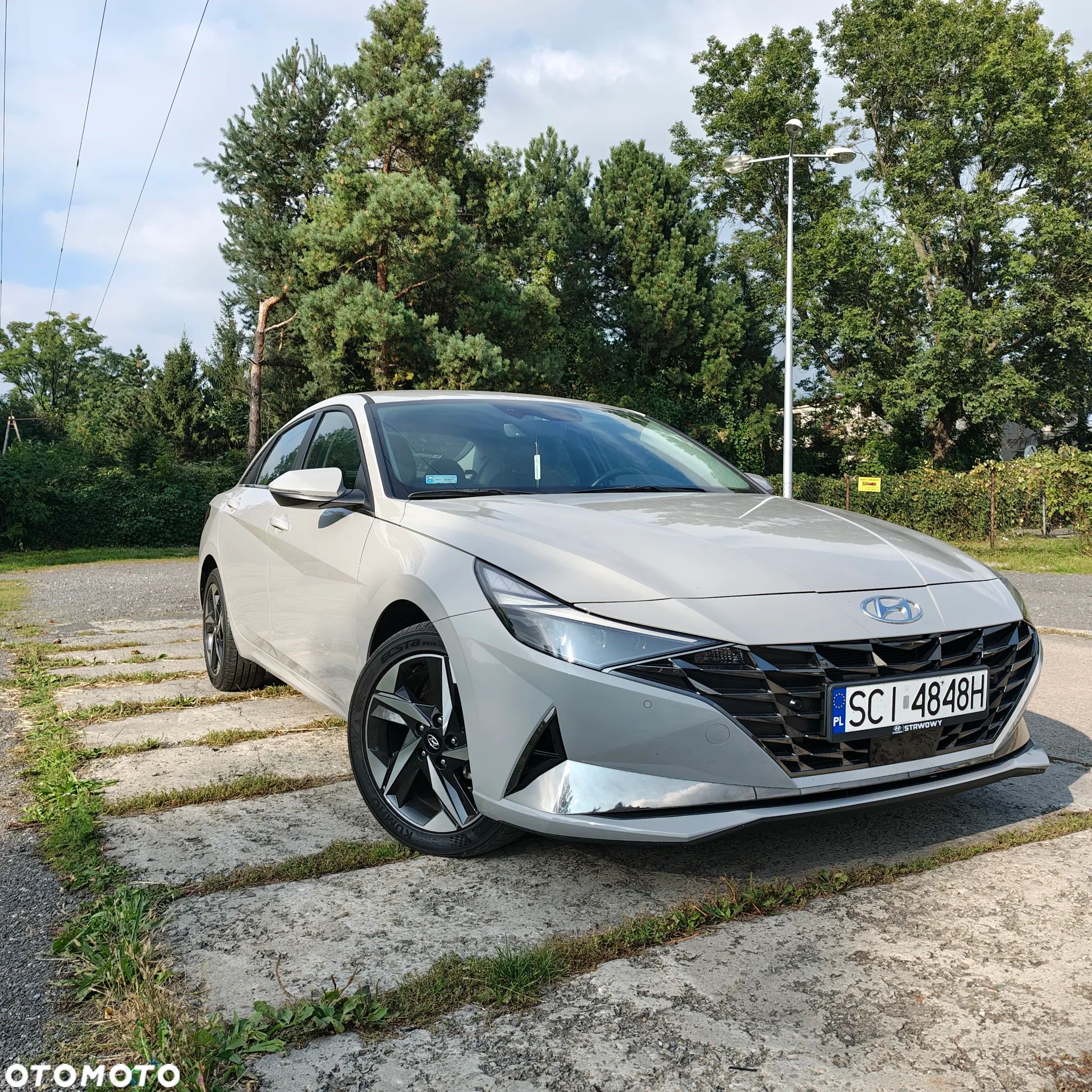 Hyundai Elantra 1.6 Executive CVT - 1