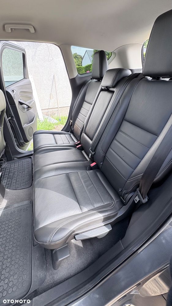 Ford Escape 2.0 EcoBoost AWD Titanium - 17