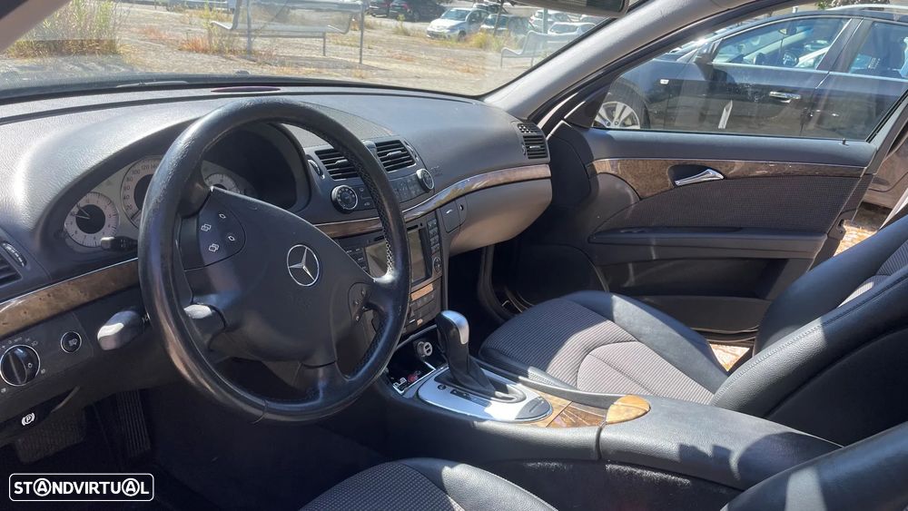 Mercedes-Benz E 220 CDi Avantgarde Aut. - 4