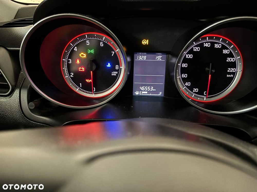 Suzuki Swift - 1