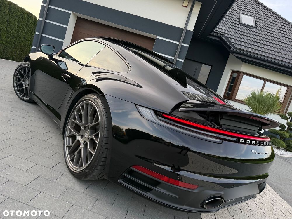 Porsche 911 Carrera 4S - 3