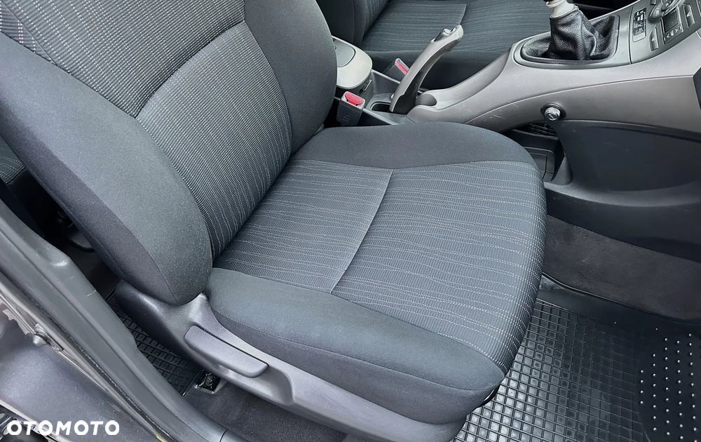 Toyota Auris 1.6 Premium Start - 12