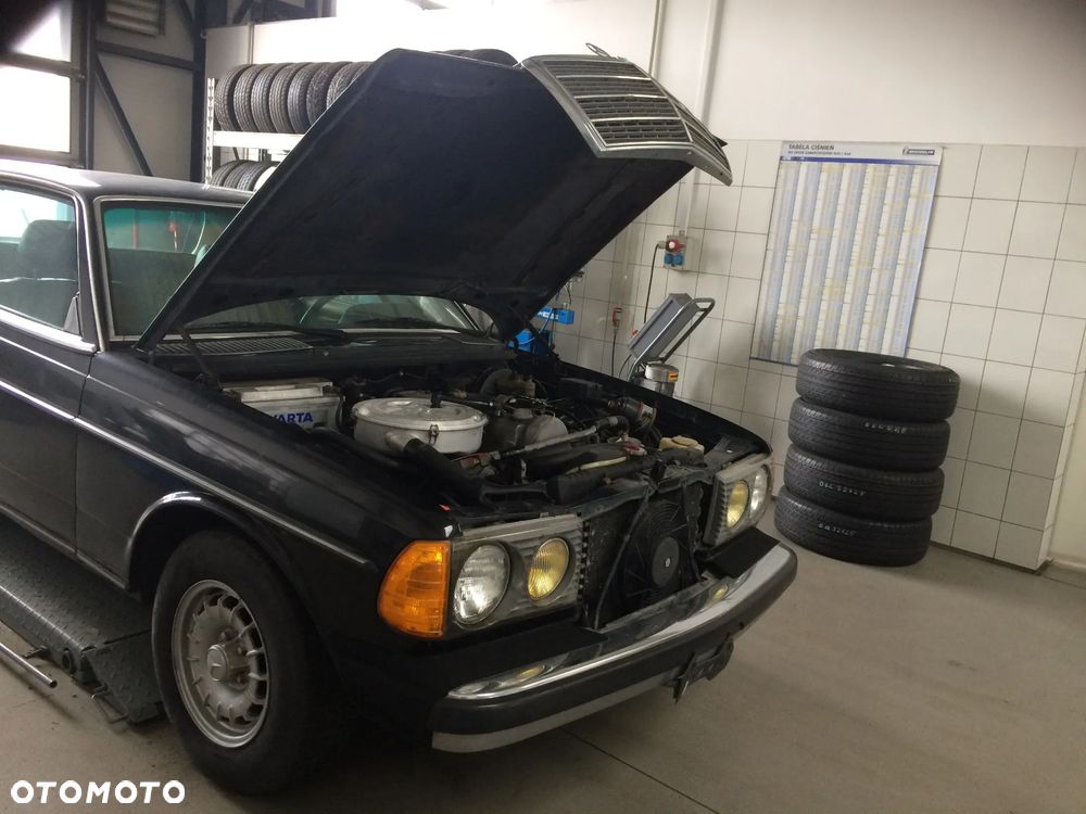Mercedes-Benz W123 - 9