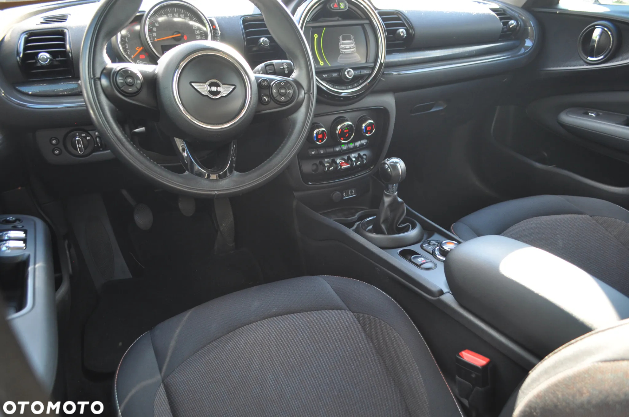 MINI Clubman One D - 11
