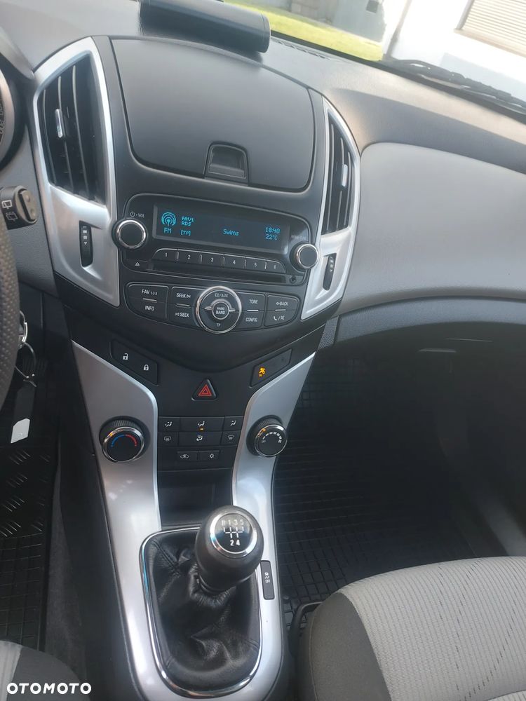 Chevrolet Cruze 1.6 LS - 11