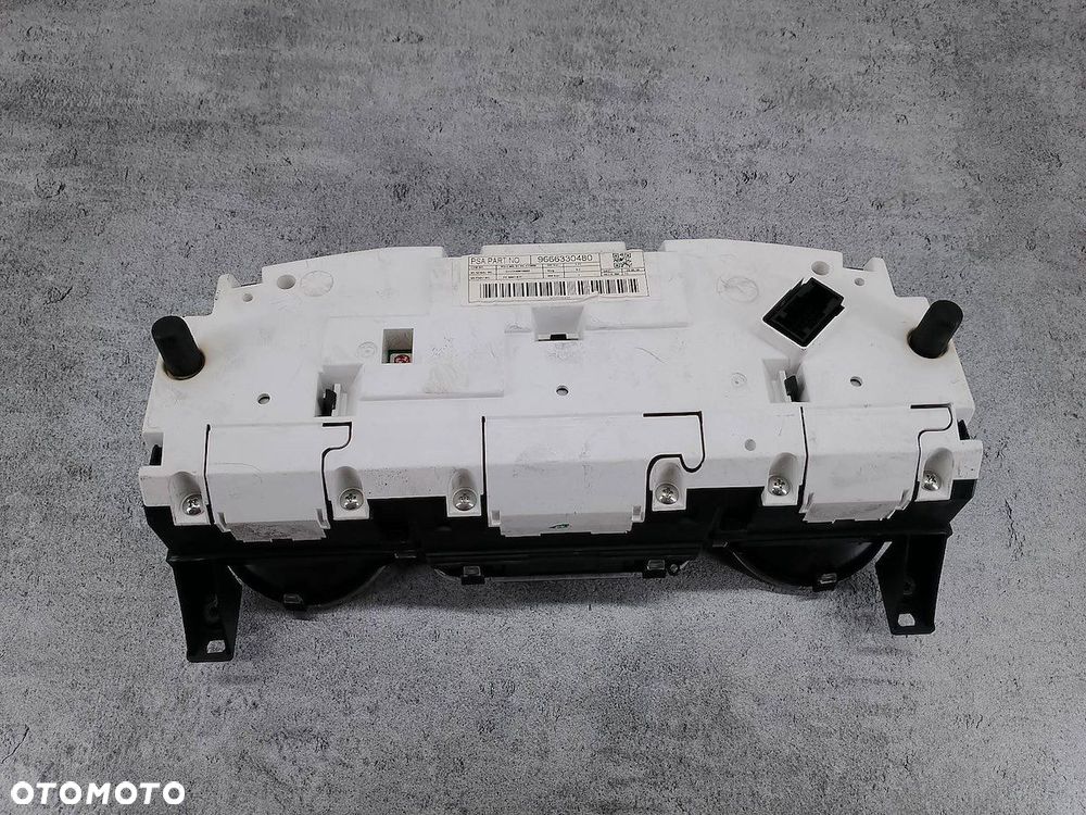 LICZNIK CITROEN C5 III 9666330480 1.6 THP - 4