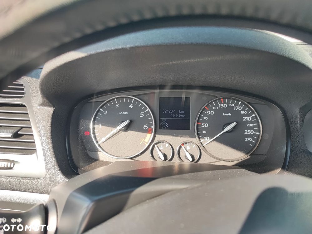 Renault Laguna 2.0 Authentique - 11