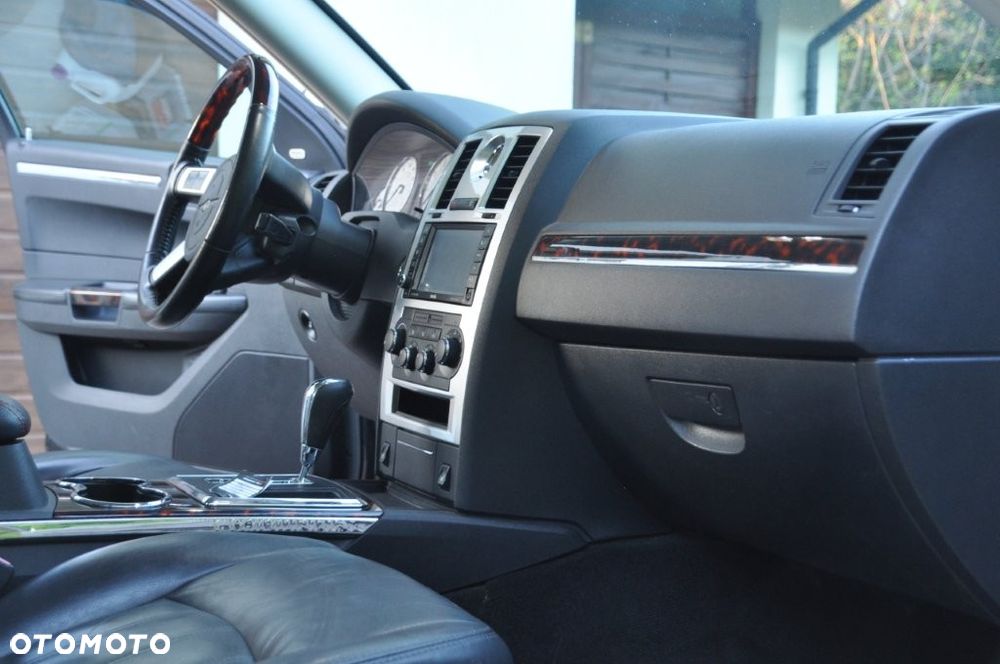 Chrysler 300C 5.7 Automatik - 15