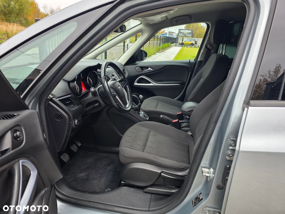 Opel Zafira 2012
