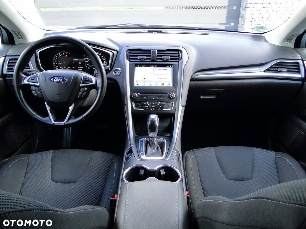 Ford Mondeo 2.0 TDCi Titanium PowerShift - 9