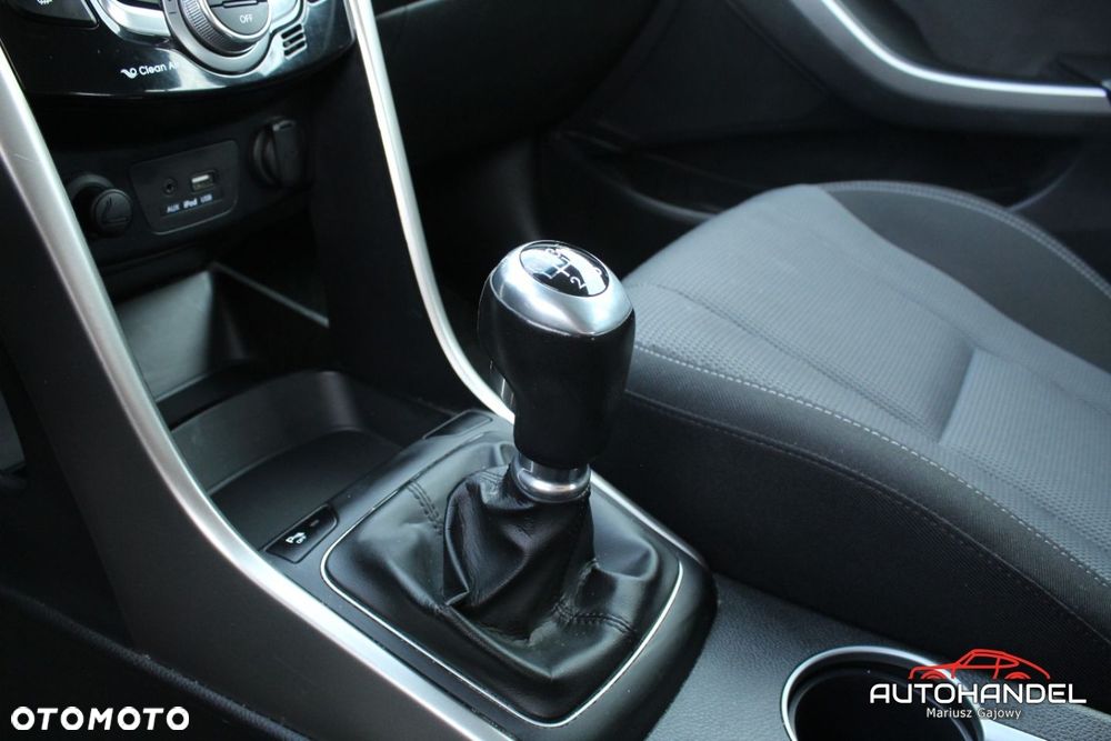 Hyundai i30 - 16