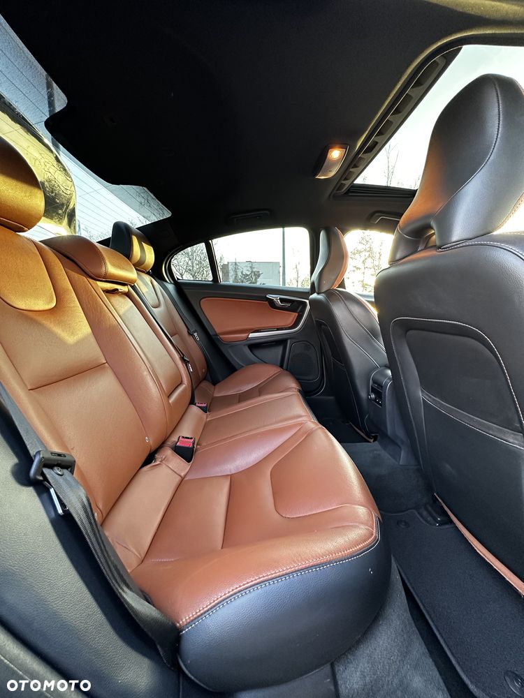 Volvo S60 T5 Geartronic - 13