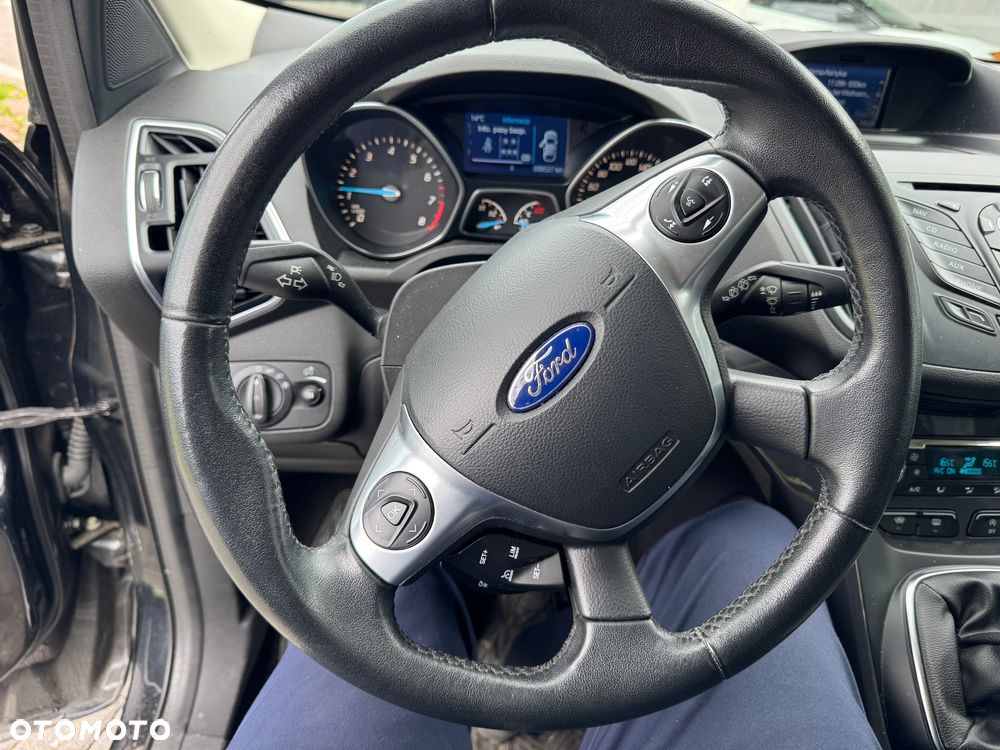 Ford Kuga 1.5 EcoBoost 2x4 Trend - 13