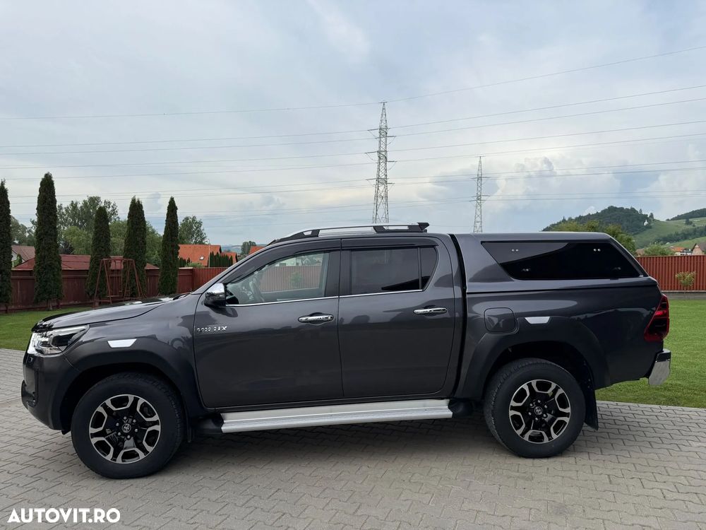 Toyota Hilux 2.8D 204CP 4x4 Double Cab AT Executive - 3