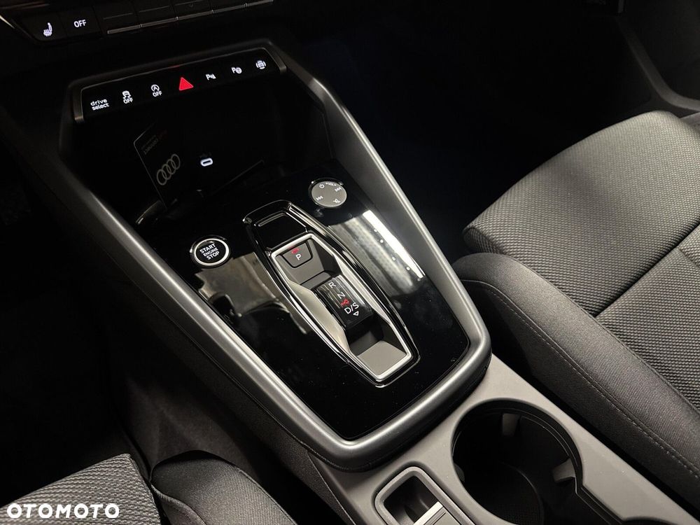 Audi A3 Sportback - 16