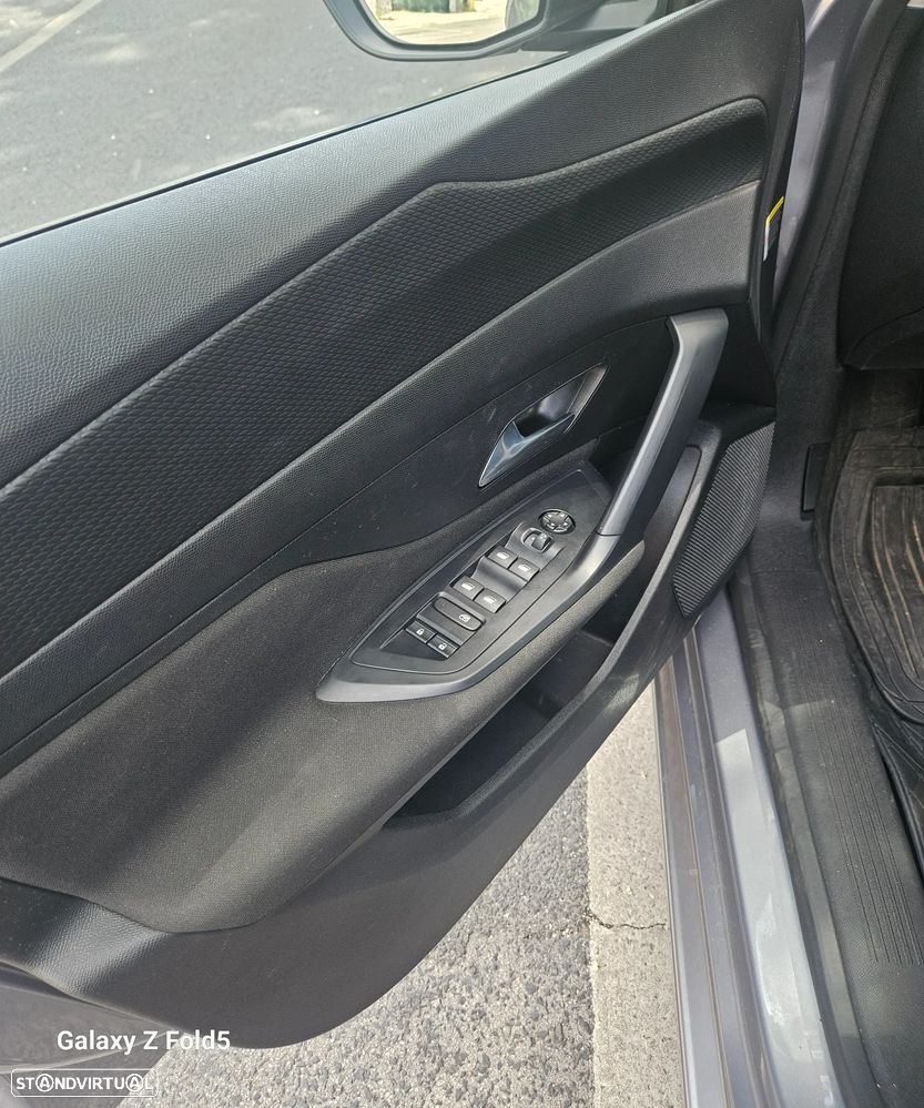 Peugeot 308 SW BlueHDi 130 EAT8 Allure - 33