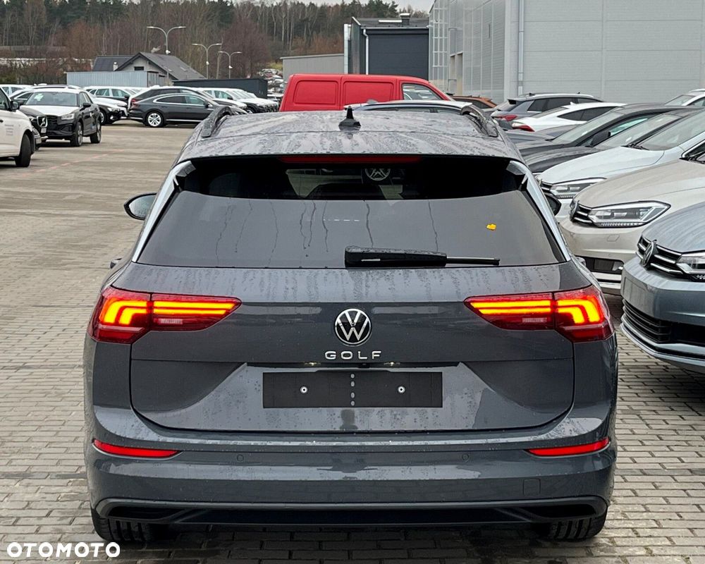 Volkswagen Golf 1.5 eTSI mHEV Life Plus DSG - 4