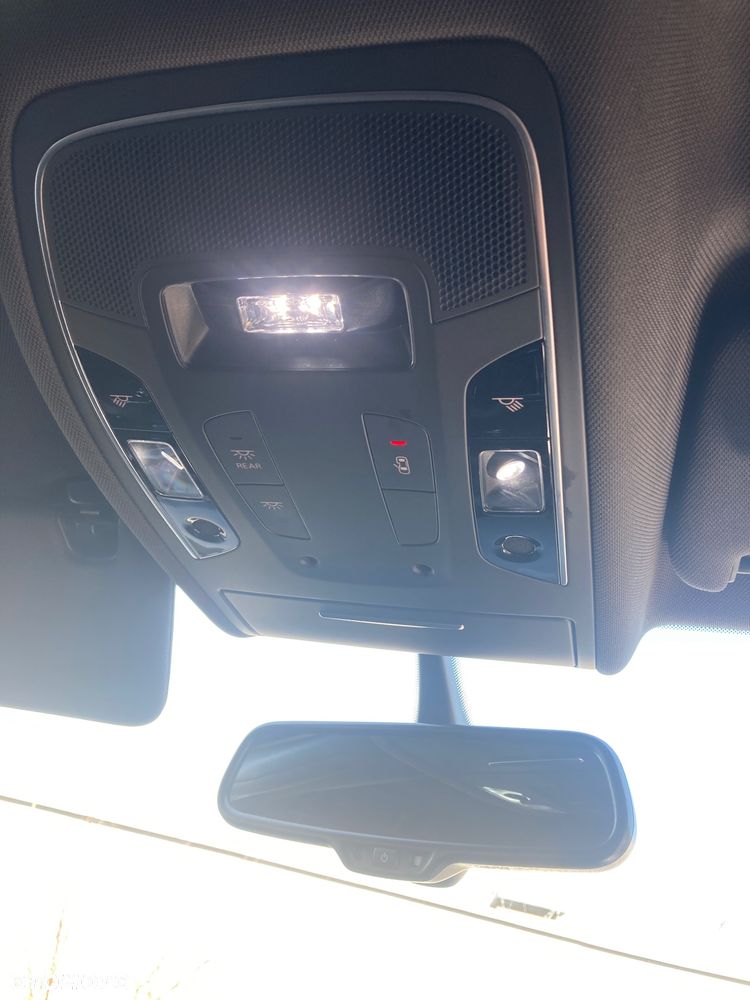 Audi A6 Avant 2.0 TDI Ultra DPF S tronic - 13