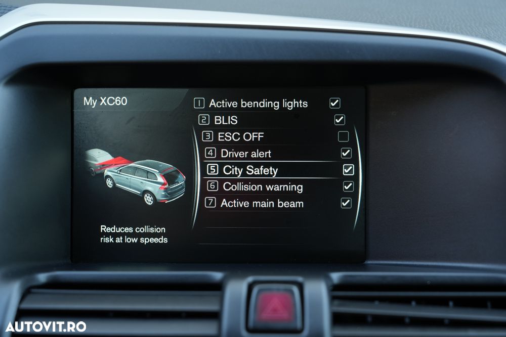 Volvo XC 60 D4 Geartronic Summum - 22