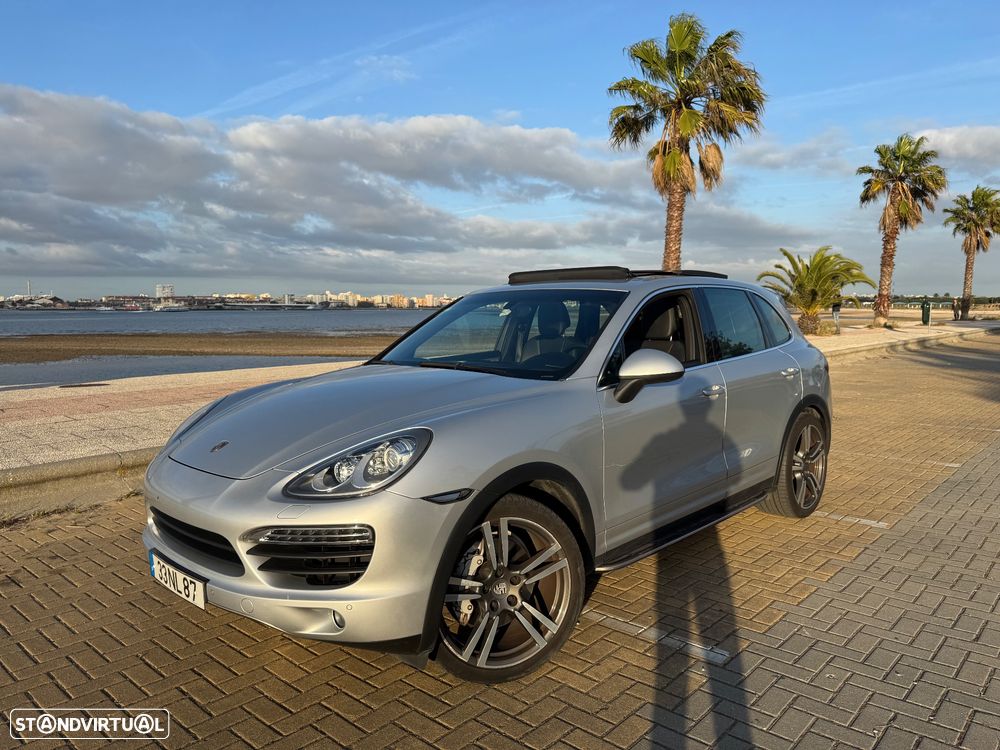 Porsche Cayenne S - 1
