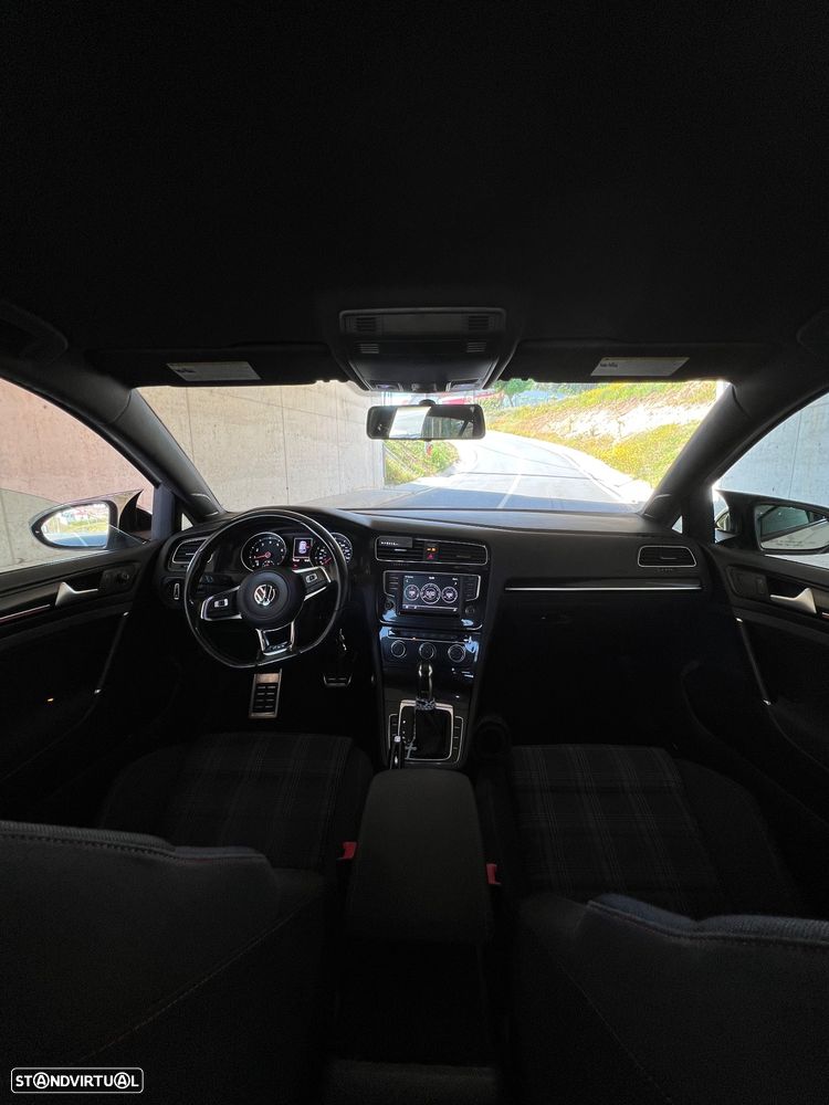 VW Golf 2.0 TSi GTi DSG - 9