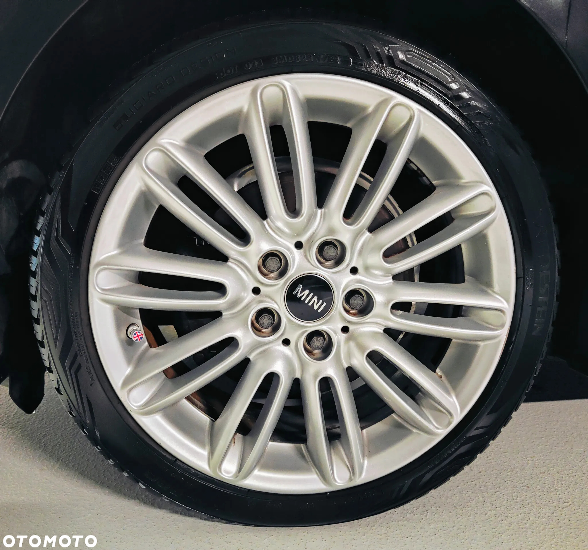 MINI Cooper Standard - 8