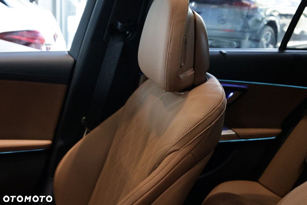 Mercedes-Benz Klasa E - 16