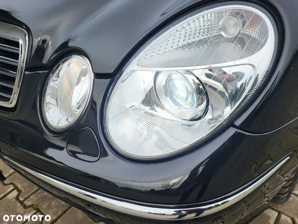 Mercedes-Benz Klasa E 500 4-Matic T Avantgarde - 19