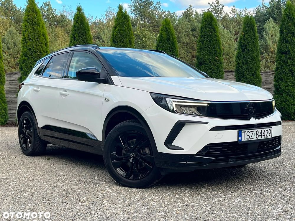 Opel Grandland X 1.2 Start/Stop Automatik INNOVATION - 2