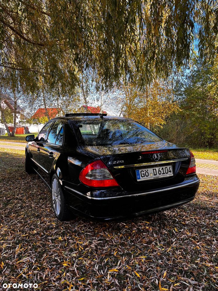 Mercedes-Benz Klasa E 220 CDI Automatik Avantgarde DPF BusinessEDITION - 2