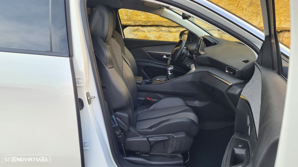 Peugeot 5008 1.5 BlueHDi Allure Pack - 42