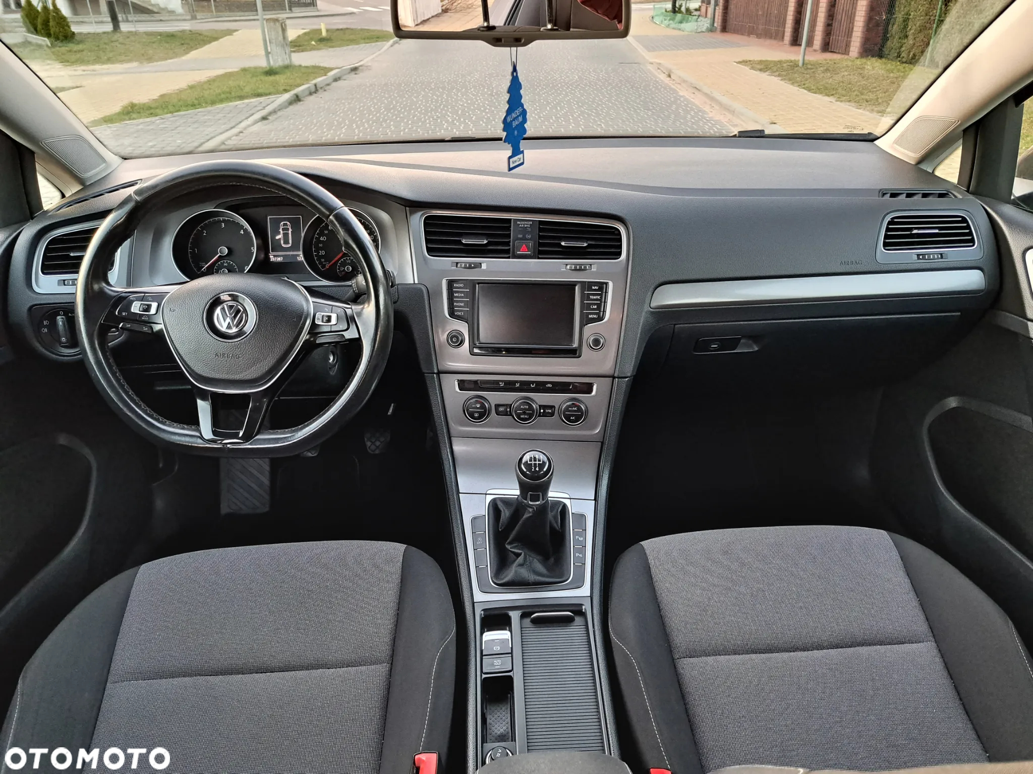 Volkswagen Golf VII 1.6 TDI BMT Trendline - 25