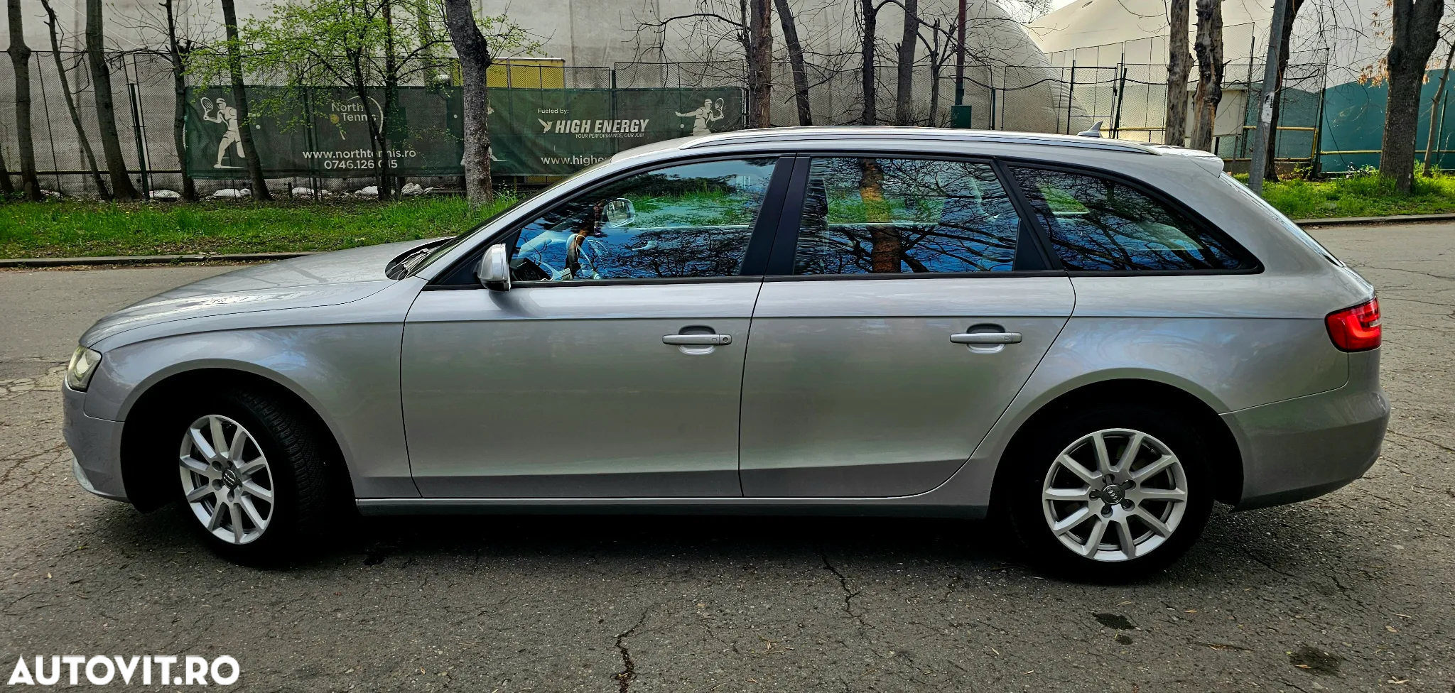Audi A4 Avant 2.0 TDI Multitronic - 11