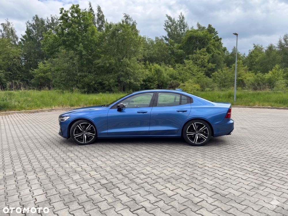 Volvo S60 T5 AWD R-Design - 5