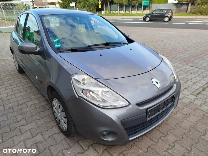 Renault Clio 1.2 16V 75 Collection - 6