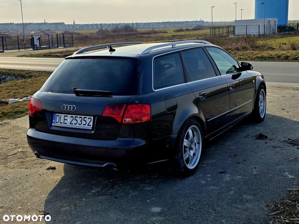 Audi A4 Avant - 4
