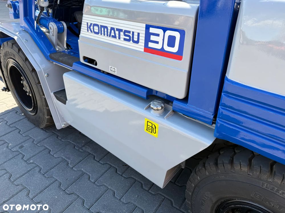 Komatsu FD30T-11E - 14