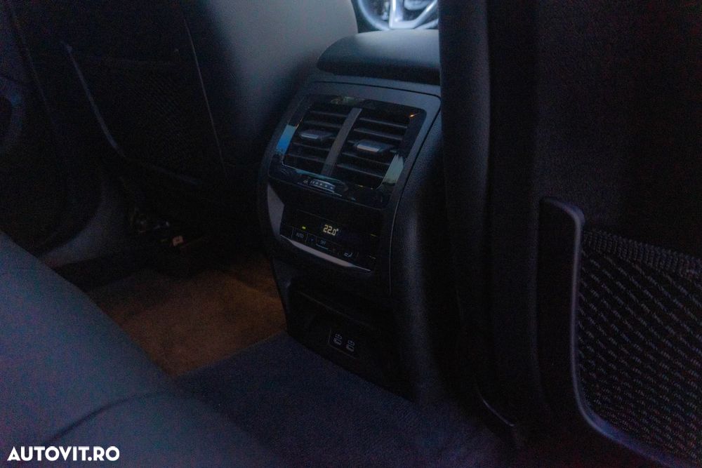 BMW X4 xDrive20d AT MHEV - 36