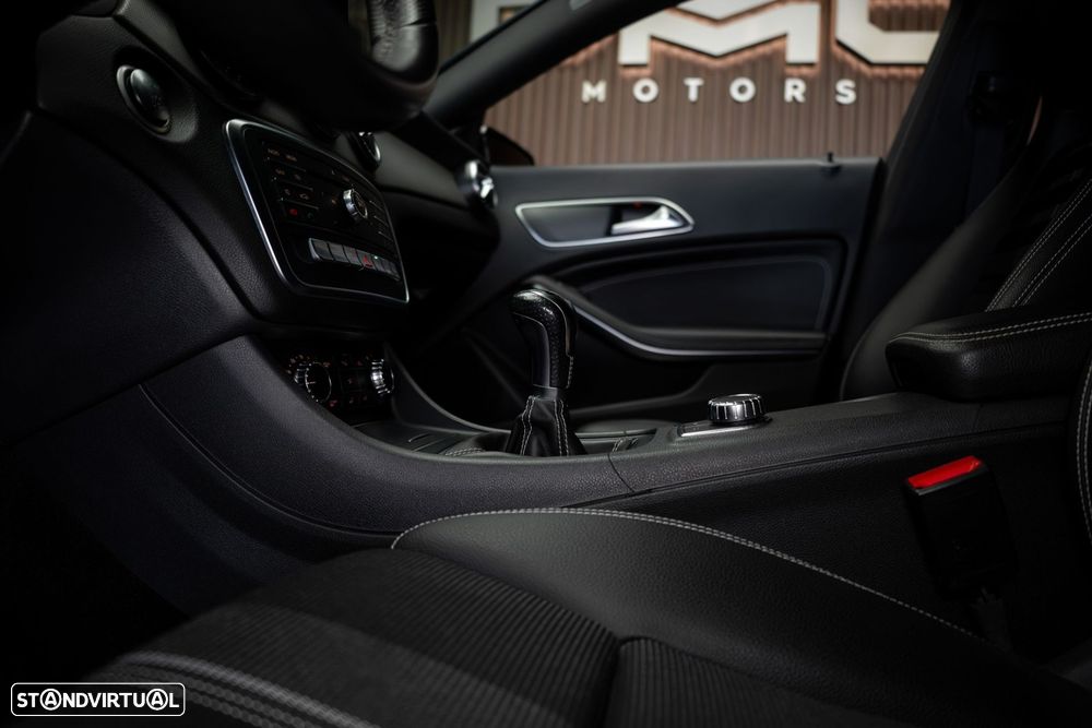 Mercedes-Benz CLA 180 d Urban - 27