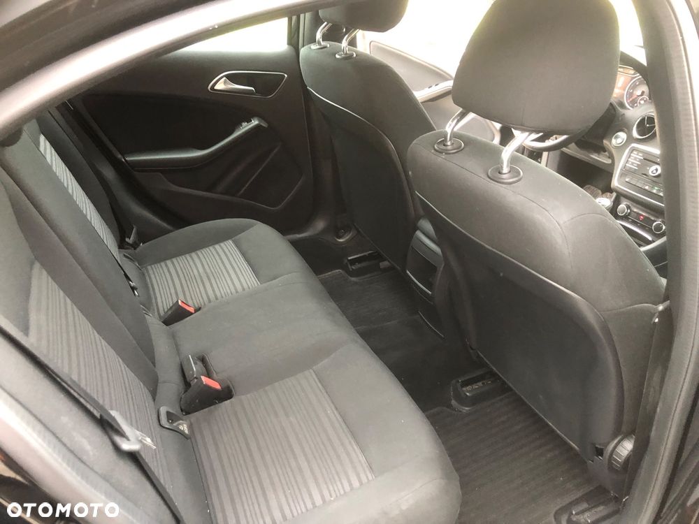 Mercedes-Benz Klasa A 180 d Activity Edition - 10