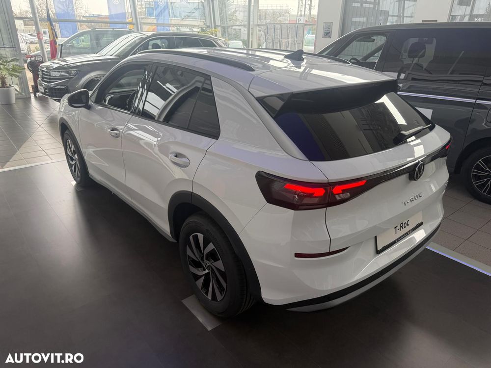 Volkswagen T-Roc - 3