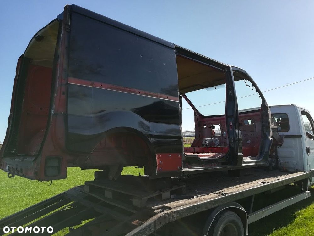 słupek tył trafic vivaro primastar long ćwiartka - 1