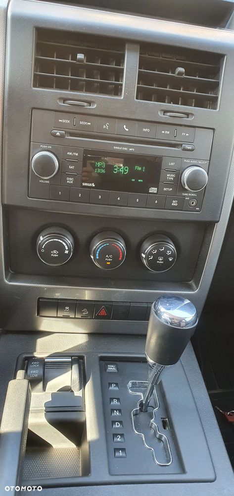 Jeep Liberty - 8
