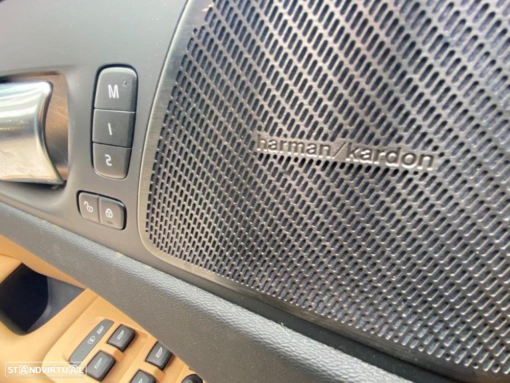 Volvo XC 60 2.0 T6 PHEV Ultra Bright - 25