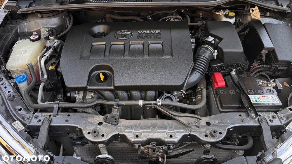 Toyota Corolla 1.6 Premium - 23