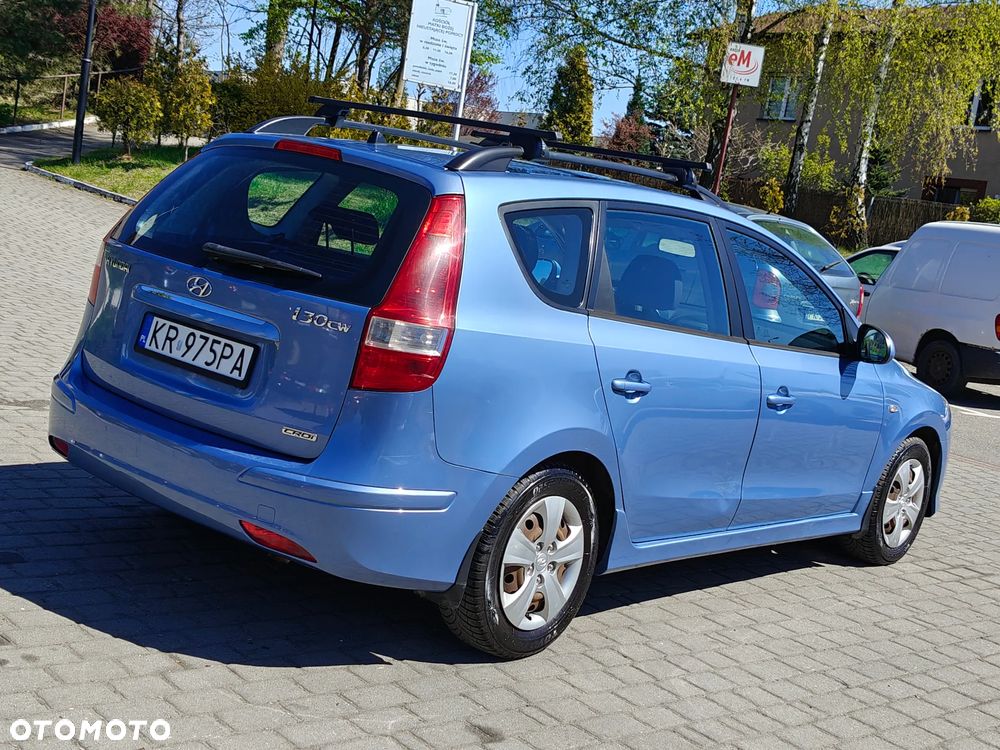 Hyundai i30 1.6 CRDi Classic + - 9