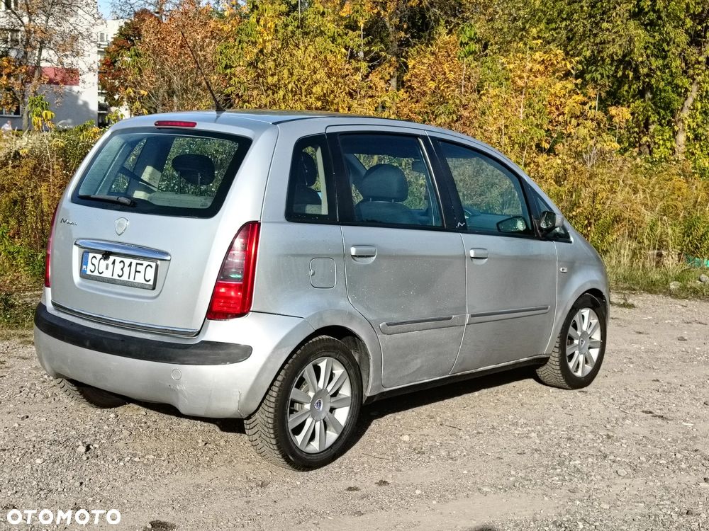 Lancia Musa 1.4 16V Oro - 5