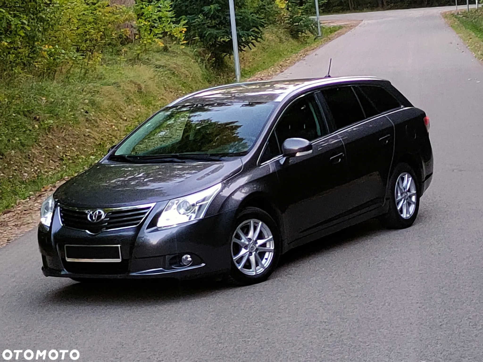Toyota Avensis 1.8 Sol plus NAVI - 39
