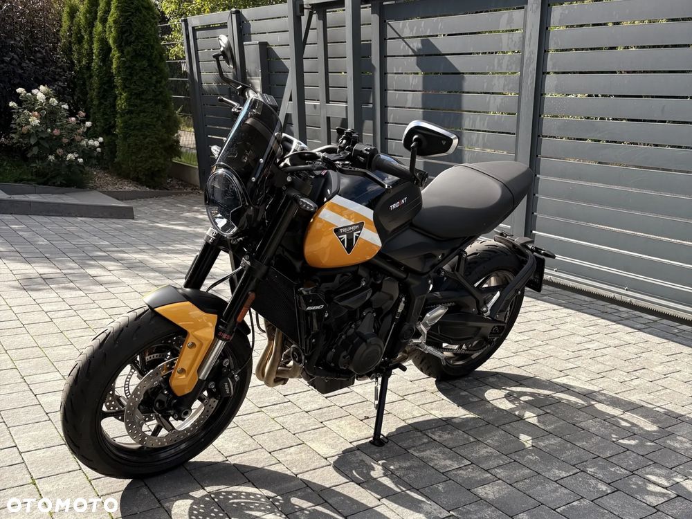 Triumph Trident